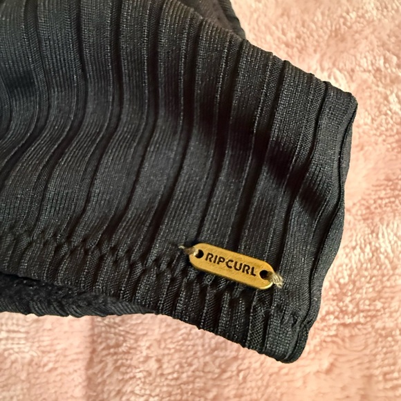 Black Ribbed Bikini Set - Picture 6 of 9